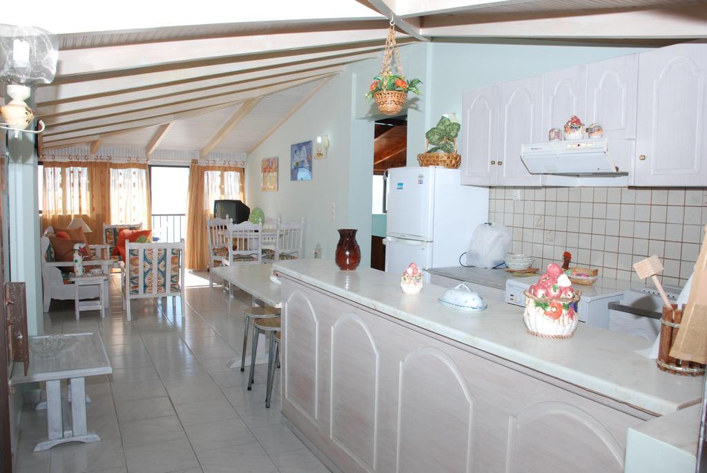 Anna Koralli Studios Laganas Habitación foto